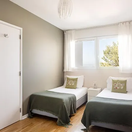 Cascais Prime 2Br With Balcony & Sea View *