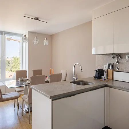 Cascais Prime 2Br With Balcony & Sea View Διαμέρισμα *